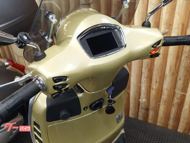 VESPA GTS 75th 2022 — миниатюра 5