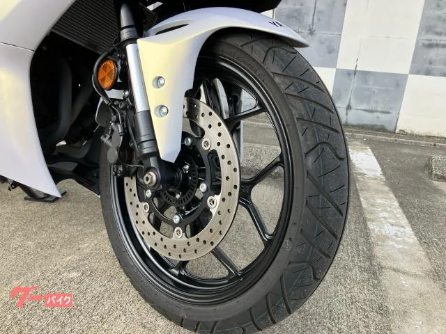 Yamaha YZF-R25 2025 — миниатюра 2