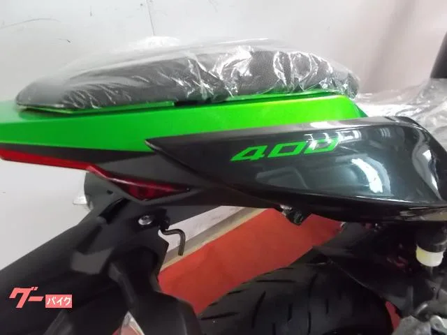 Kawasaki Ninja 400 2023 — миниатюра 2