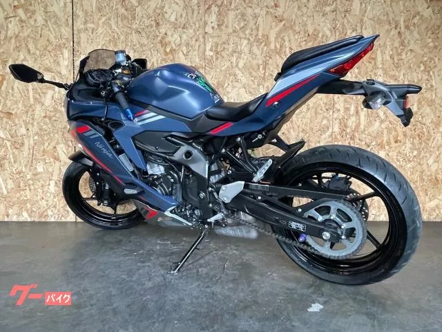 Kawasaki Ninja ZX-25R SE 2022 — миниатюра 3