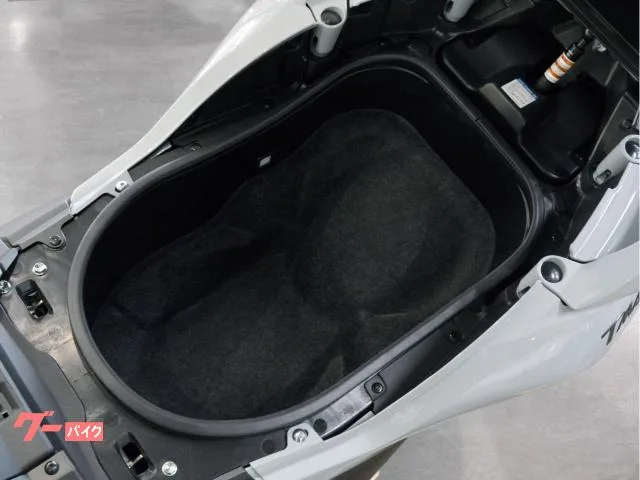 Yamaha TMAX560 TECH MAX 2026 — миниатюра 5