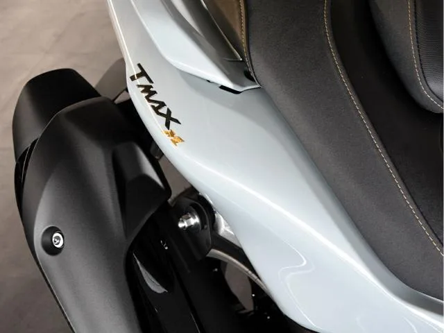 Yamaha TMAX560M TECHMAX RC M 2026 — миниатюра 2
