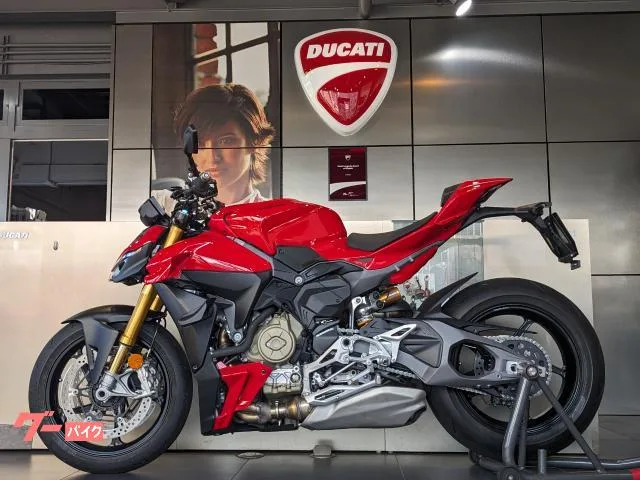 DUCATI V4S 2025 — миниатюра 2