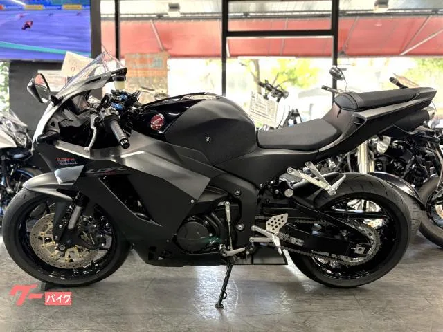 Honda CBR600RR TFT 2024 — миниатюра 3