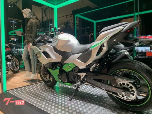 Kawasaki Ninja 7 Hybrid E-BOOST ETC 2024 — миниатюра 2