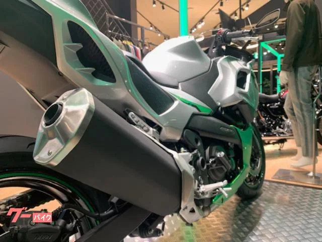 Kawasaki Ninja 7 Hybrid E-BOOST ETC 2024 — миниатюра 3