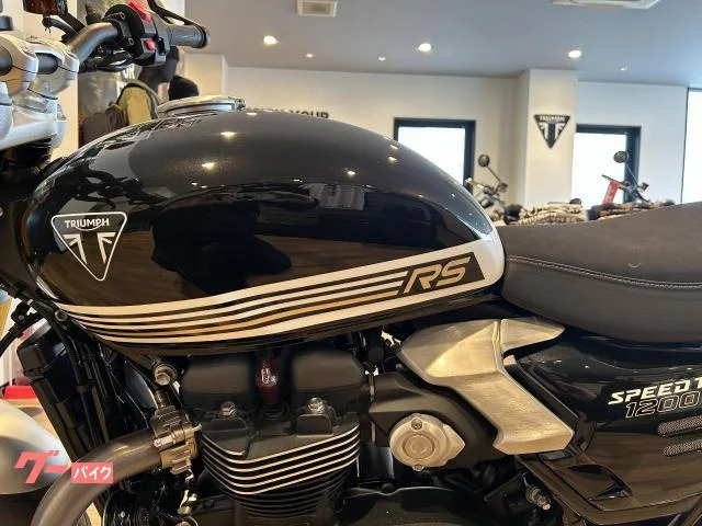 TRIUMPH 1200RS 2025 — миниатюра 4