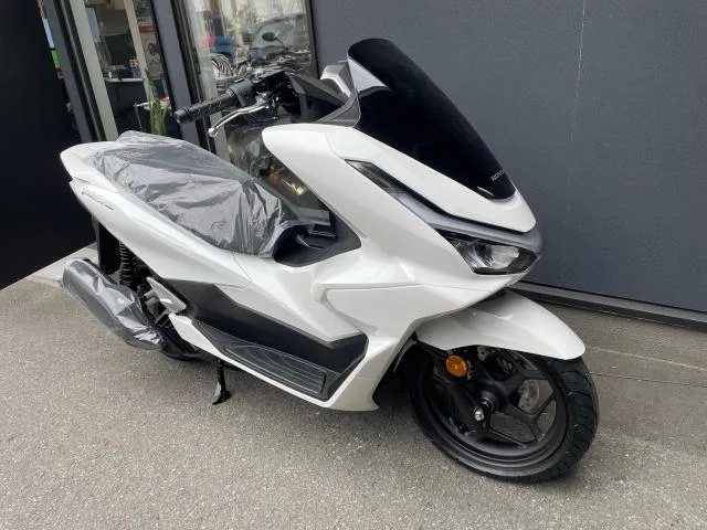 Honda PCX160 ABS LED USB 8.1L 2025 — миниатюра 4