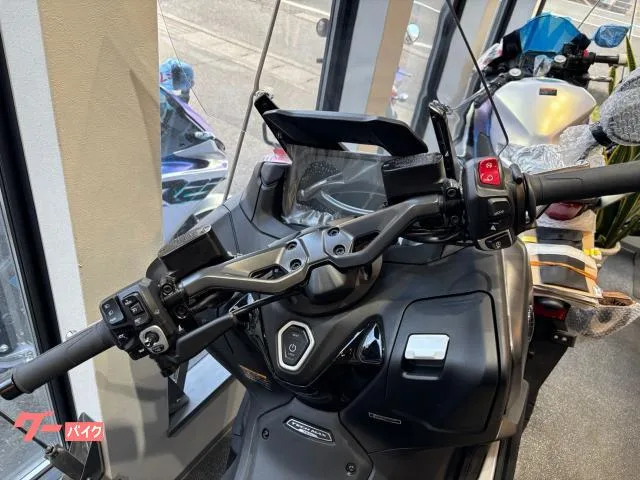 Yamaha TMAX560 2 2026 — миниатюра 2