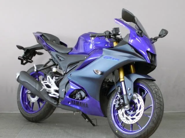 Yamaha YZF-R15 2023 — миниатюра 2