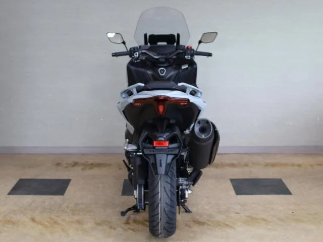 Yamaha TMAX 560 TECHMAX 2026 — миниатюра 3