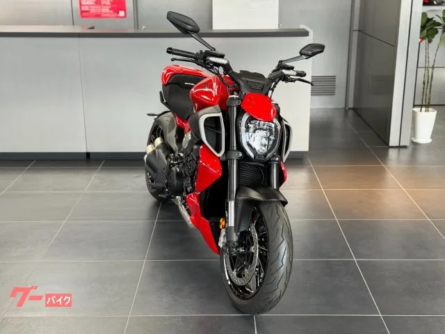 DUCATI V4 2025 — миниатюра 3