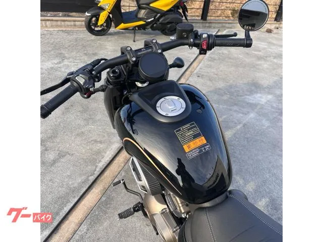 QJMOTOR SRV 400VS 2025 USB V 2025 — миниатюра 3