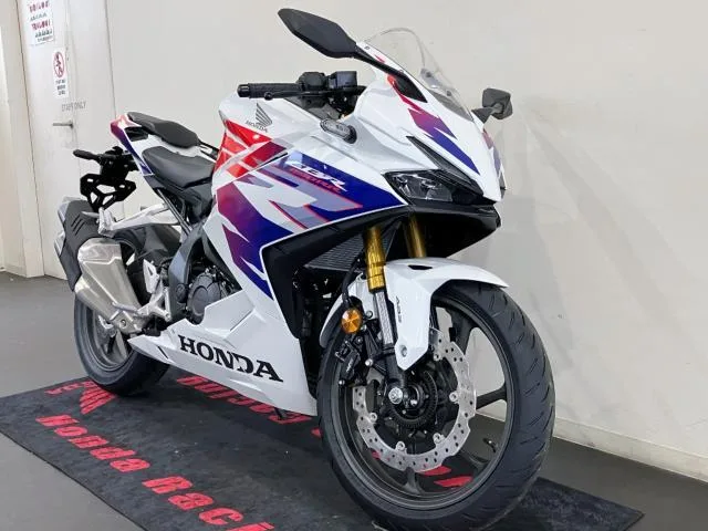 Honda CBR250RR 2025 — миниатюра 2