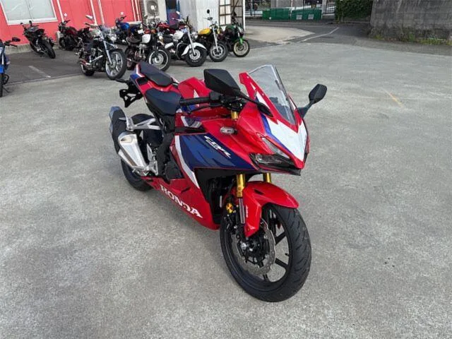 Honda CBR250RR 2025 — миниатюра 2