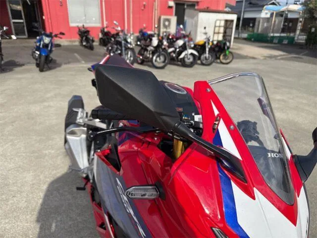 Honda CBR250RR 2025 — миниатюра 3