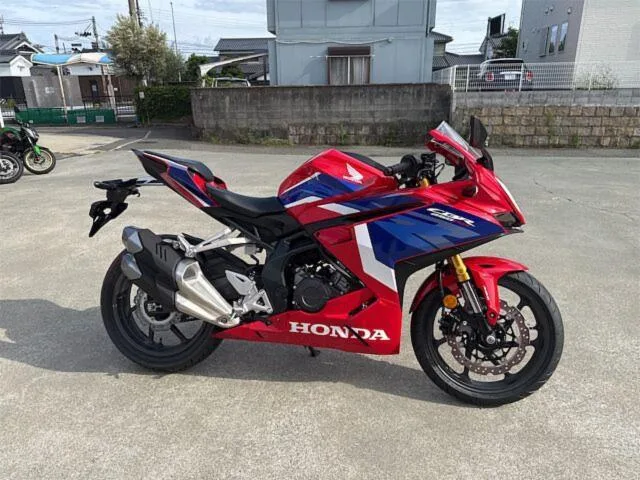 Honda CBR250RR 2025 — миниатюра 4