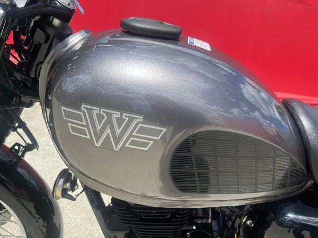 Kawasaki W175 ABS 177CC 2025 — миниатюра 5