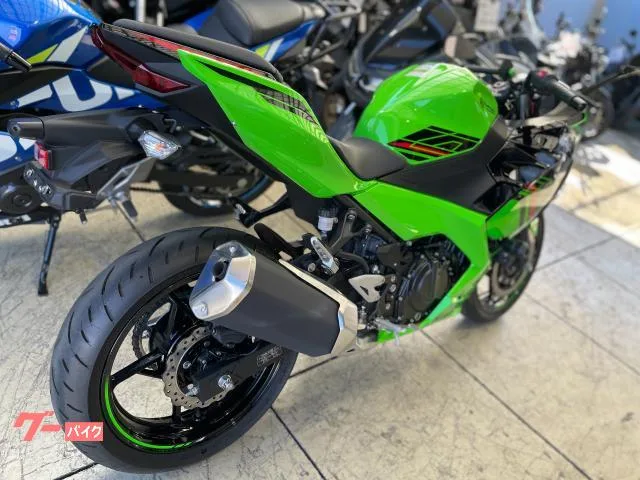 Kawasaki Ninja 400 KRT 2023 — миниатюра 4