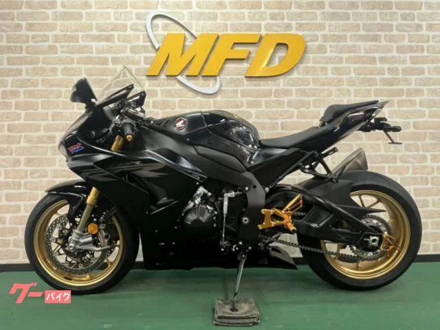 Honda CBR1000RR-R 2022 — миниатюра 2
