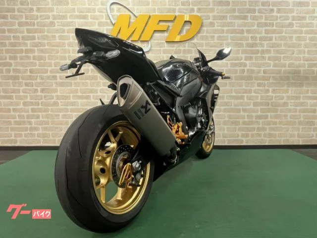 Honda CBR1000RR-R 2022 — миниатюра 3