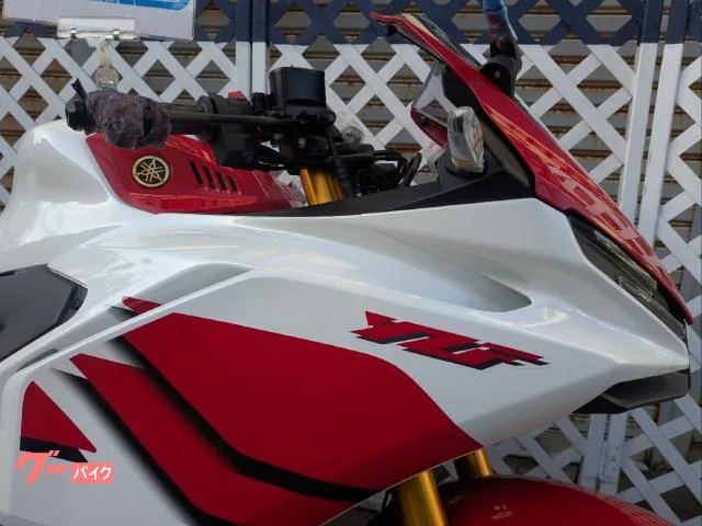 Yamaha YZF-R25 ABS 2026 70th Anniversary Edition 2026 — миниатюра 5