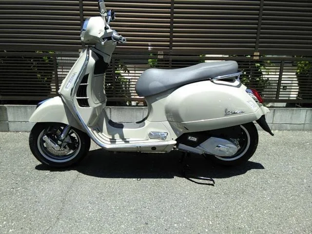 VESPA GTS 150Classic 2023 2023 — миниатюра 3