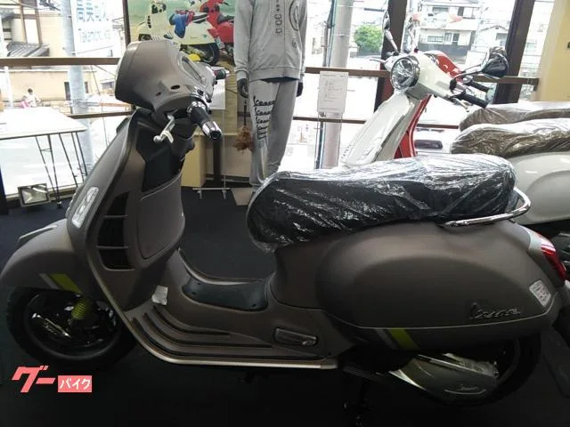 VESPA GTS 300 2023 — миниатюра 3