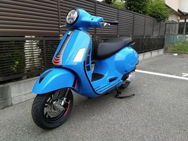 VESPA GTS 300 2025 — миниатюра 2