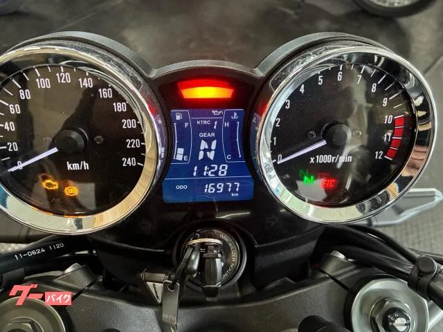 Kawasaki Z900RS /ETC2.0/USB// 2022 — миниатюра 2