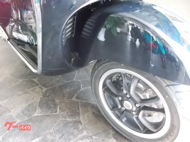 VESPA GTS300 2025 — миниатюра 4