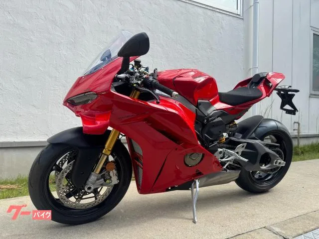 DUCATI V4 S 2025 — миниатюра 2