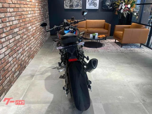 BMW M1000R M BMW GB 2025 — миниатюра 5