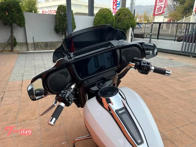 HARLEY-DAVIDSON FLHX 2024 — миниатюра 4