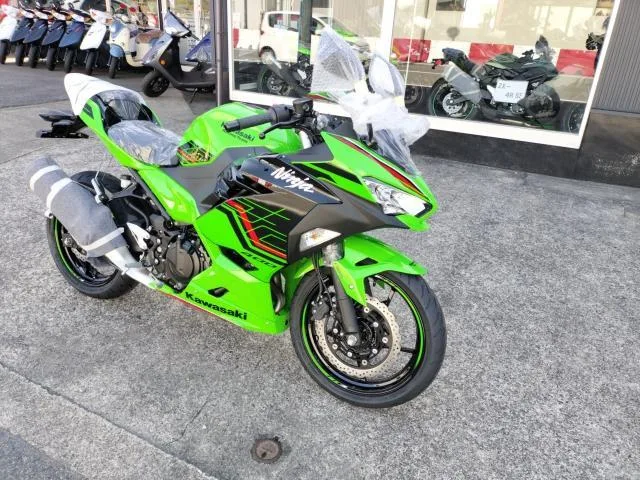 Kawasaki Ninja 400 KRT 2 2024 — миниатюра 2