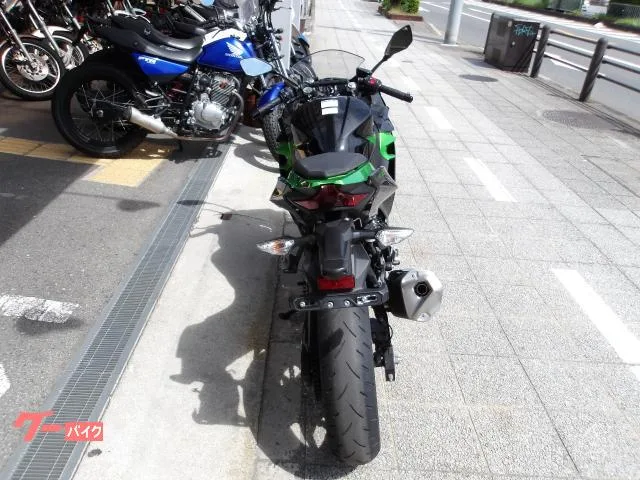 Kawasaki Ninja 400 2 2023 — миниатюра 4