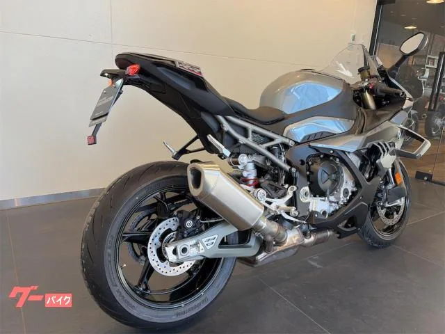 BMW S1000RR 2026 — миниатюра 3