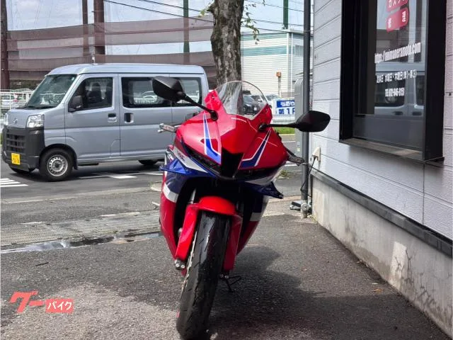 Honda CBR600RR 2024 — миниатюра 2