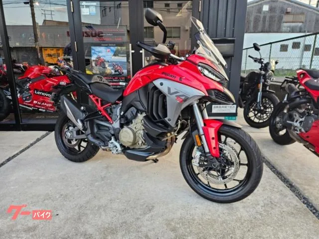 DUCATI V4S 2025 — миниатюра 2