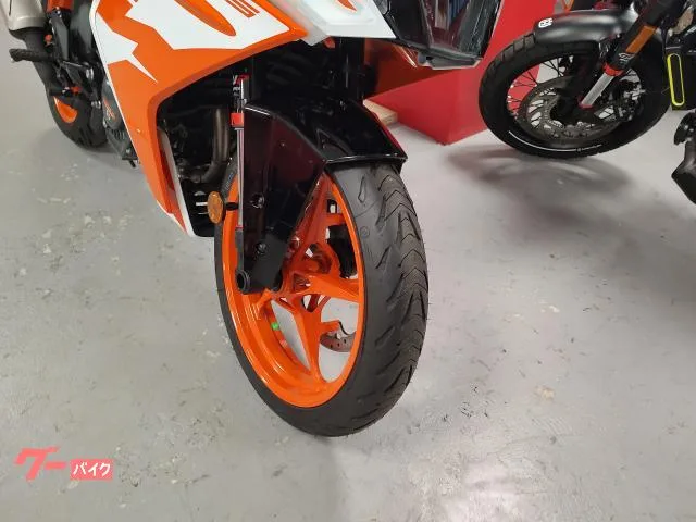KTM RC125 2023 — миниатюра 4