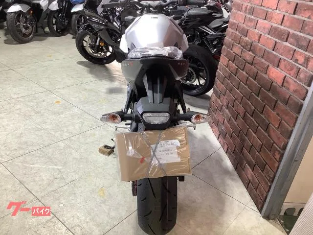 Suzuki GSX-8S ABS EM1AA 2025 — миниатюра 5