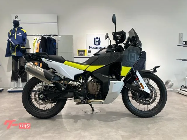 HUSQVARNA 901 809mm 2023 — фото 1, купить с доставкой в Москву