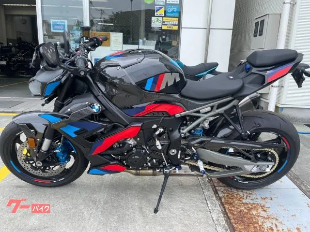 BMW M1000R 2026 — миниатюра 2