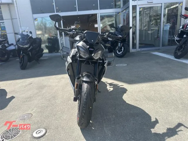 BMW M1000R 2026 — миниатюра 2