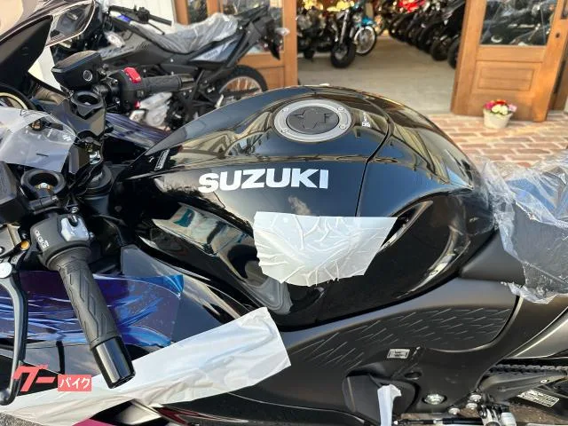 Suzuki (GSX1300R Hayabusa) 2026 — миниатюра 3