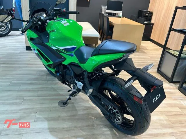 Kawasaki Ninja 650 MY2026 ETC2.0 - KTRC 2026 — миниатюра 5