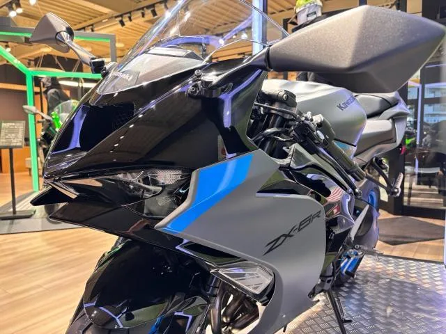 Kawasaki Ninja ZX-6R 2026MY ETC2.0 2026 — миниатюра 3