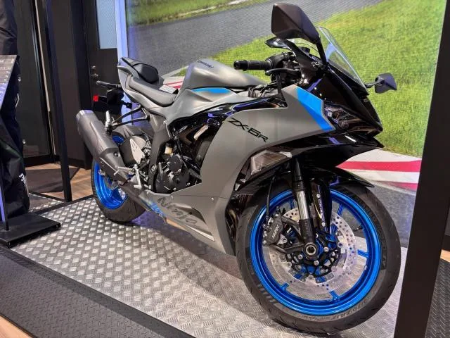 Kawasaki Ninja ZX-6R 2026MY ETC2.0 2026 — фото 1, купить с доставкой в Москву