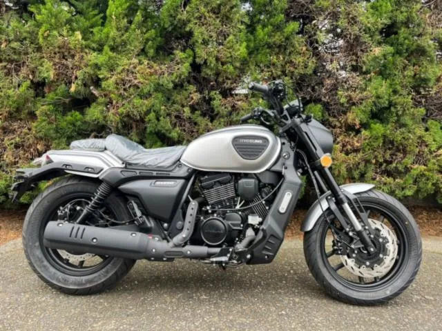 HYOSUNG GV250DRA V 2024 — фото 1, купить с доставкой в Москву