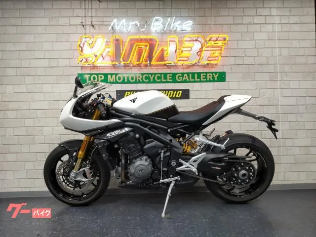 TRIUMPH 1200RR 2023 — миниатюра 2
